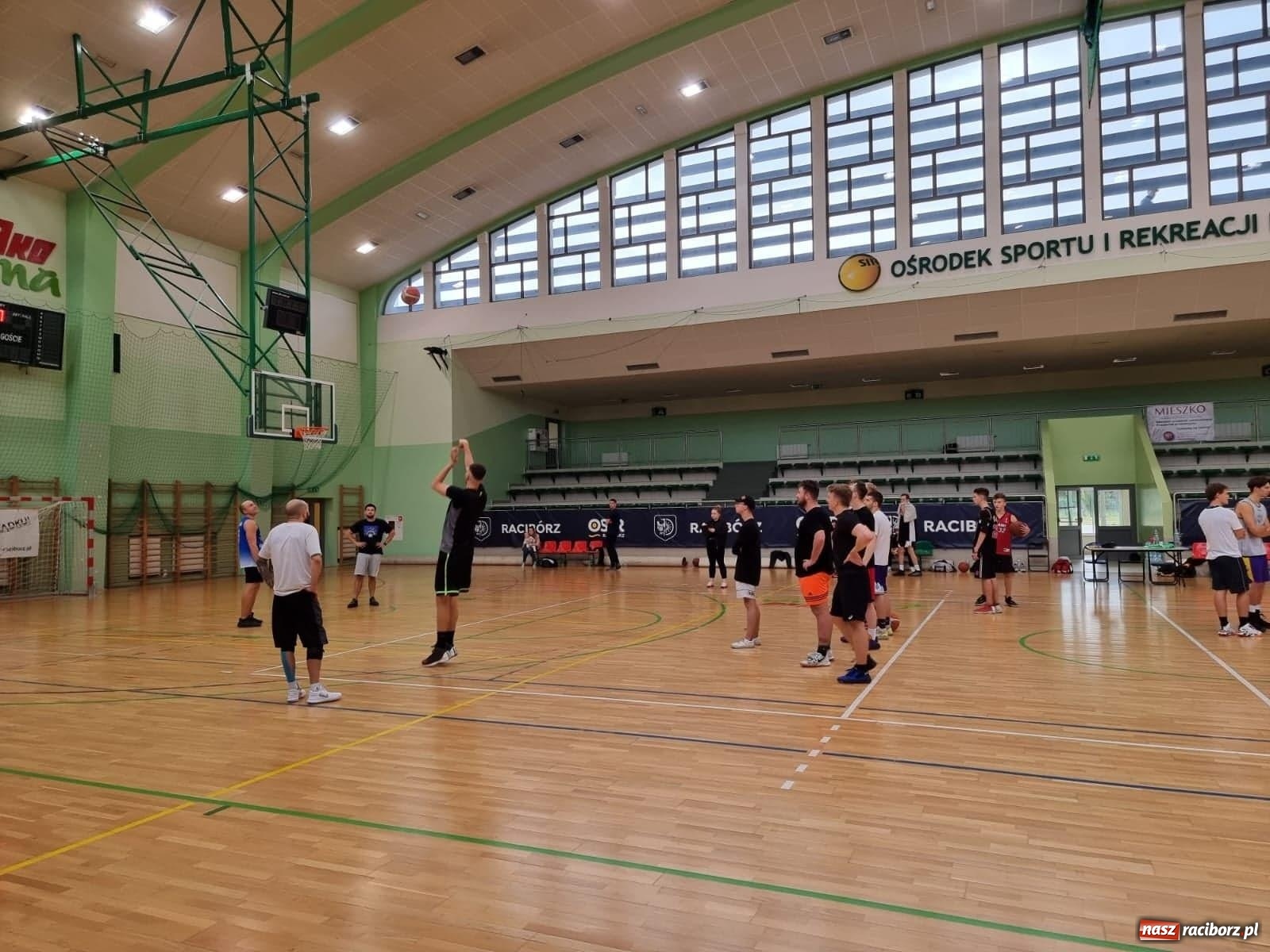 Zdjęcie w galerii na portalu naszraciborz.pl: Koszykarskie zawody im. Stanisława Borowika za nami [FOTO i WIDEO] wiadomości z regionu