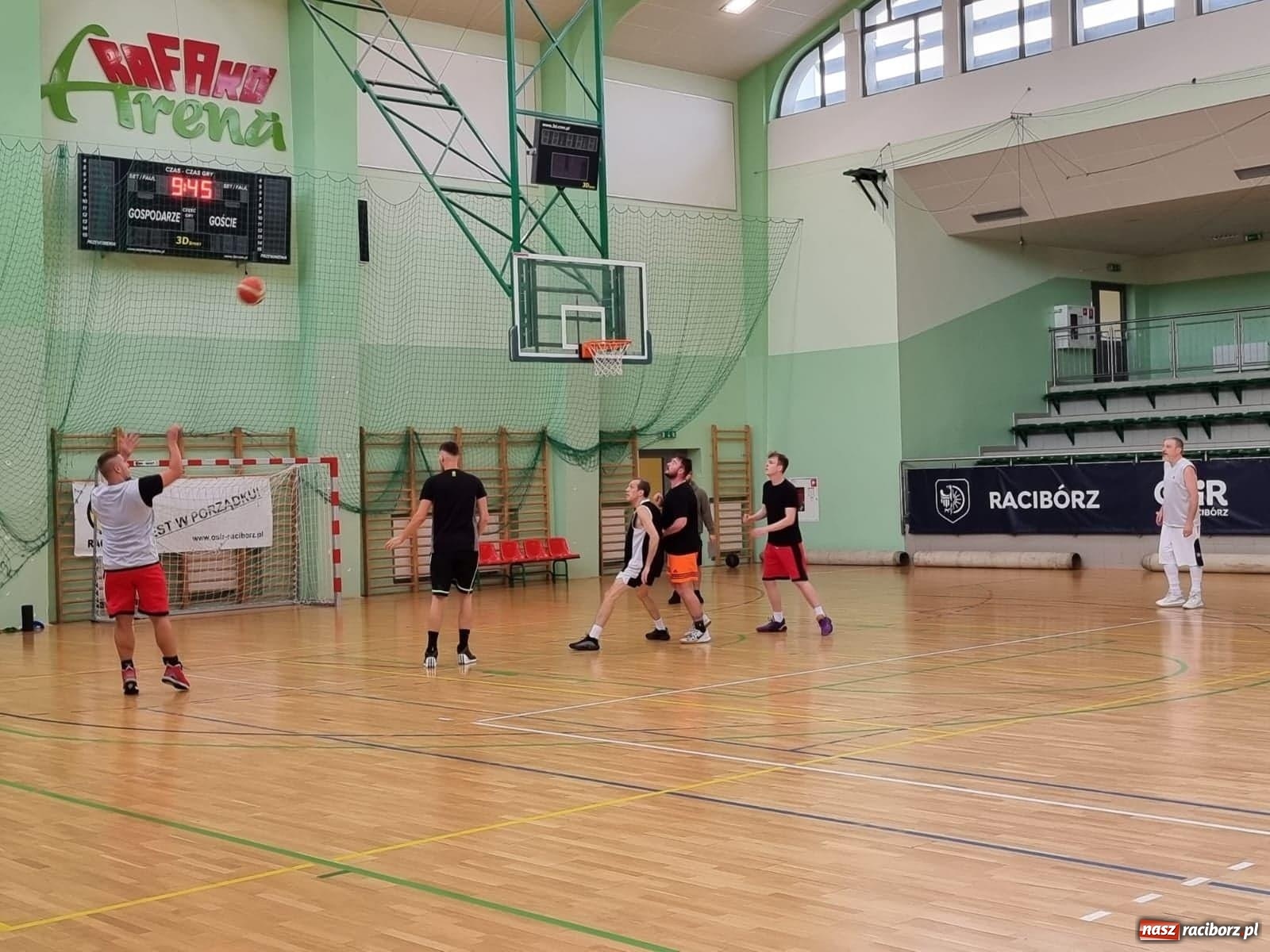 Zdjęcie w galerii na portalu naszraciborz.pl: Koszykarskie zawody im. Stanisława Borowika za nami [FOTO i WIDEO] wiadomości z regionu