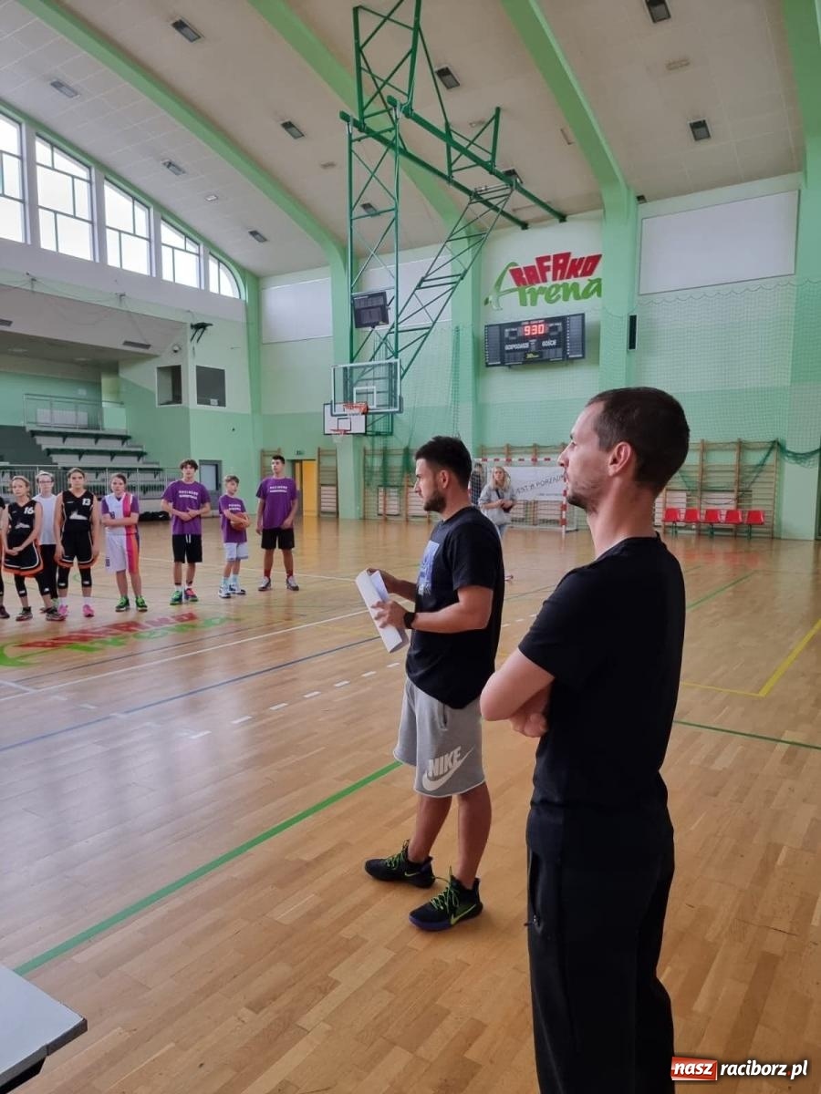 Zdjęcie w galerii na portalu naszraciborz.pl: Koszykarskie zawody im. Stanisława Borowika za nami [FOTO i WIDEO] wiadomości z regionu