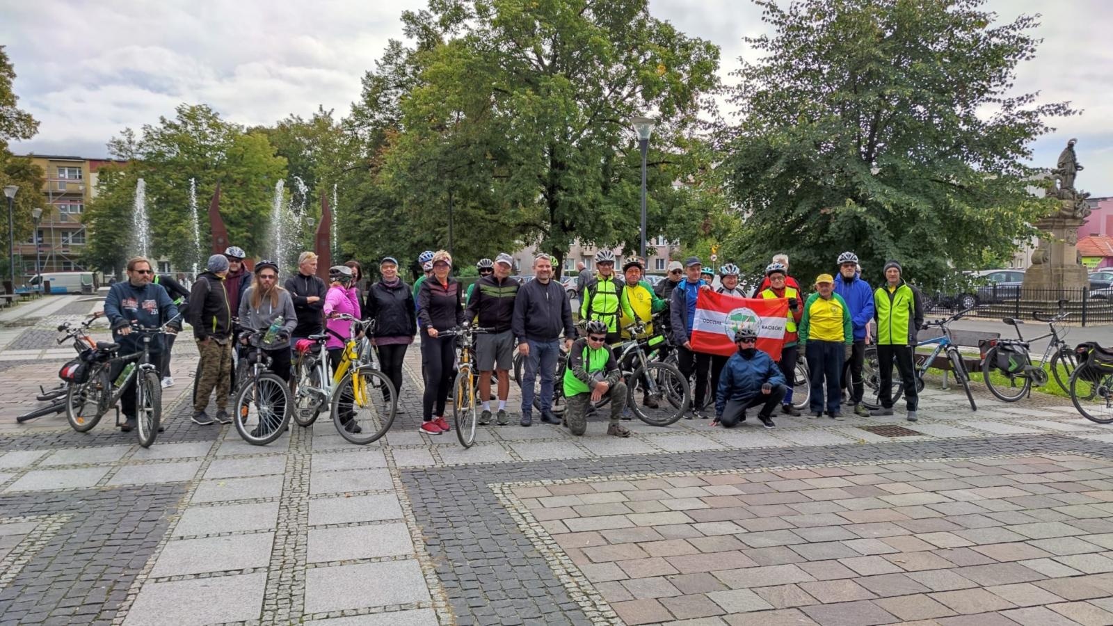 Zdjęcie w galerii na portalu naszraciborz.pl: Pętla z widokiem na Racibórz wiadomości z regionu