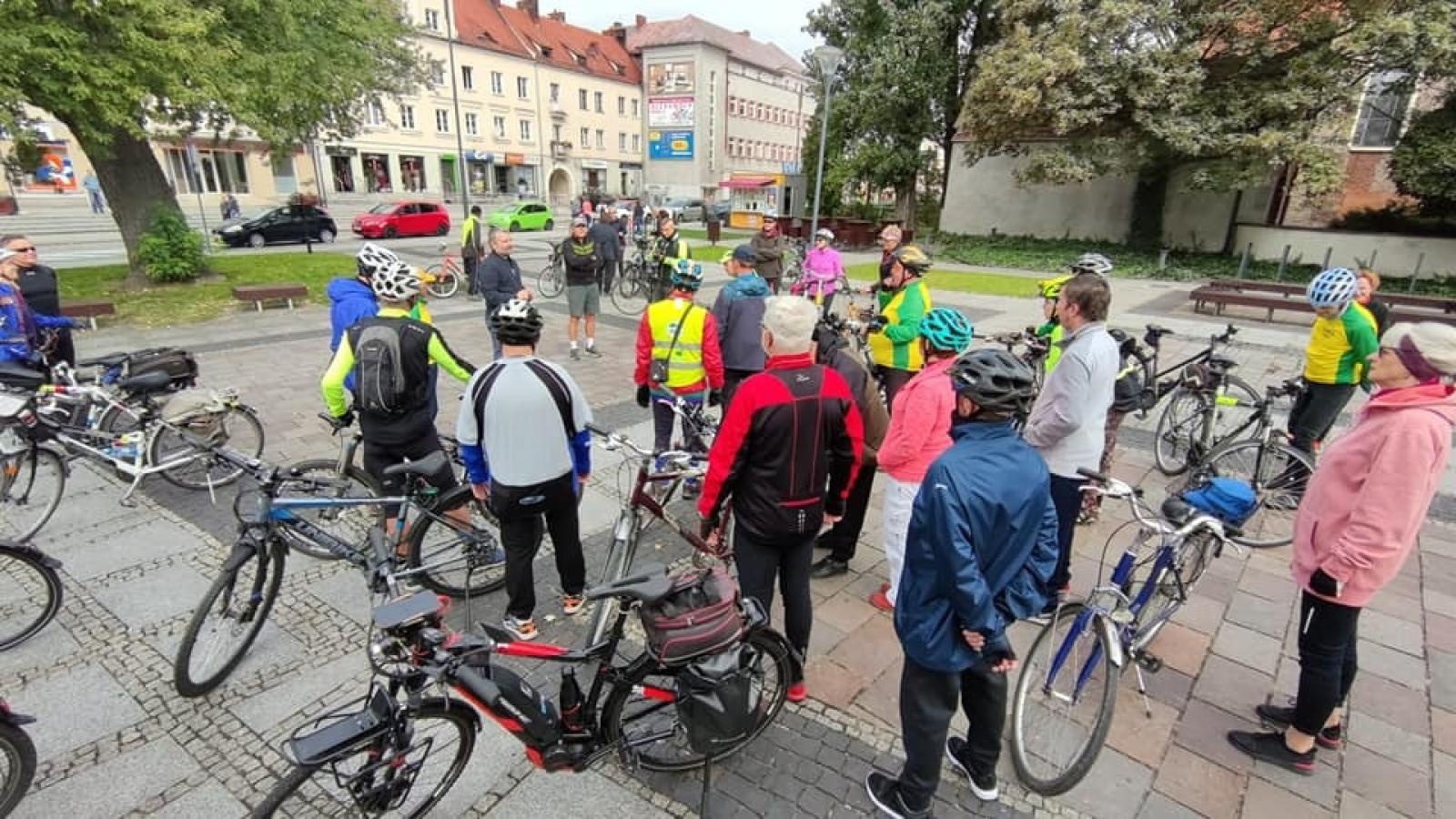 Zdjęcie w galerii na portalu naszraciborz.pl: Pętla z widokiem na Racibórz wiadomości z regionu