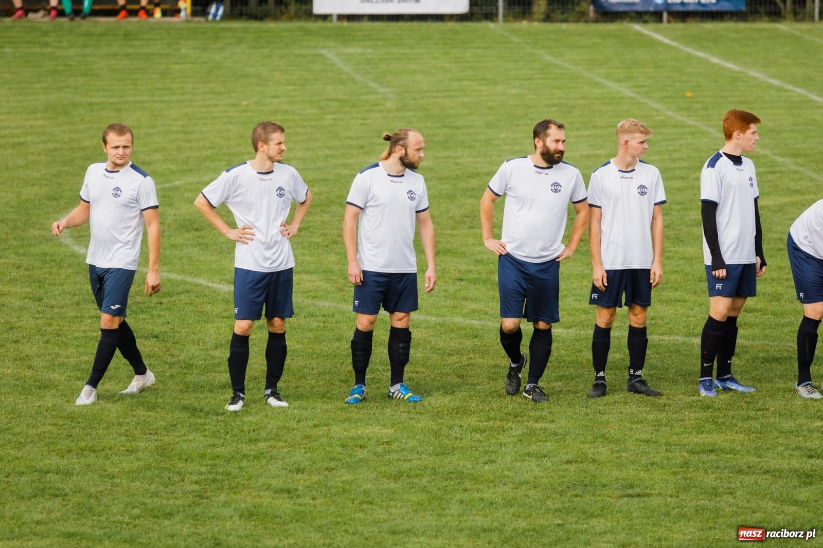 Zdjęcie w galerii na portalu naszraciborz.pl: B klasa. Wilczek pokąsał Ocice [FOTO] wiadomości z regionu