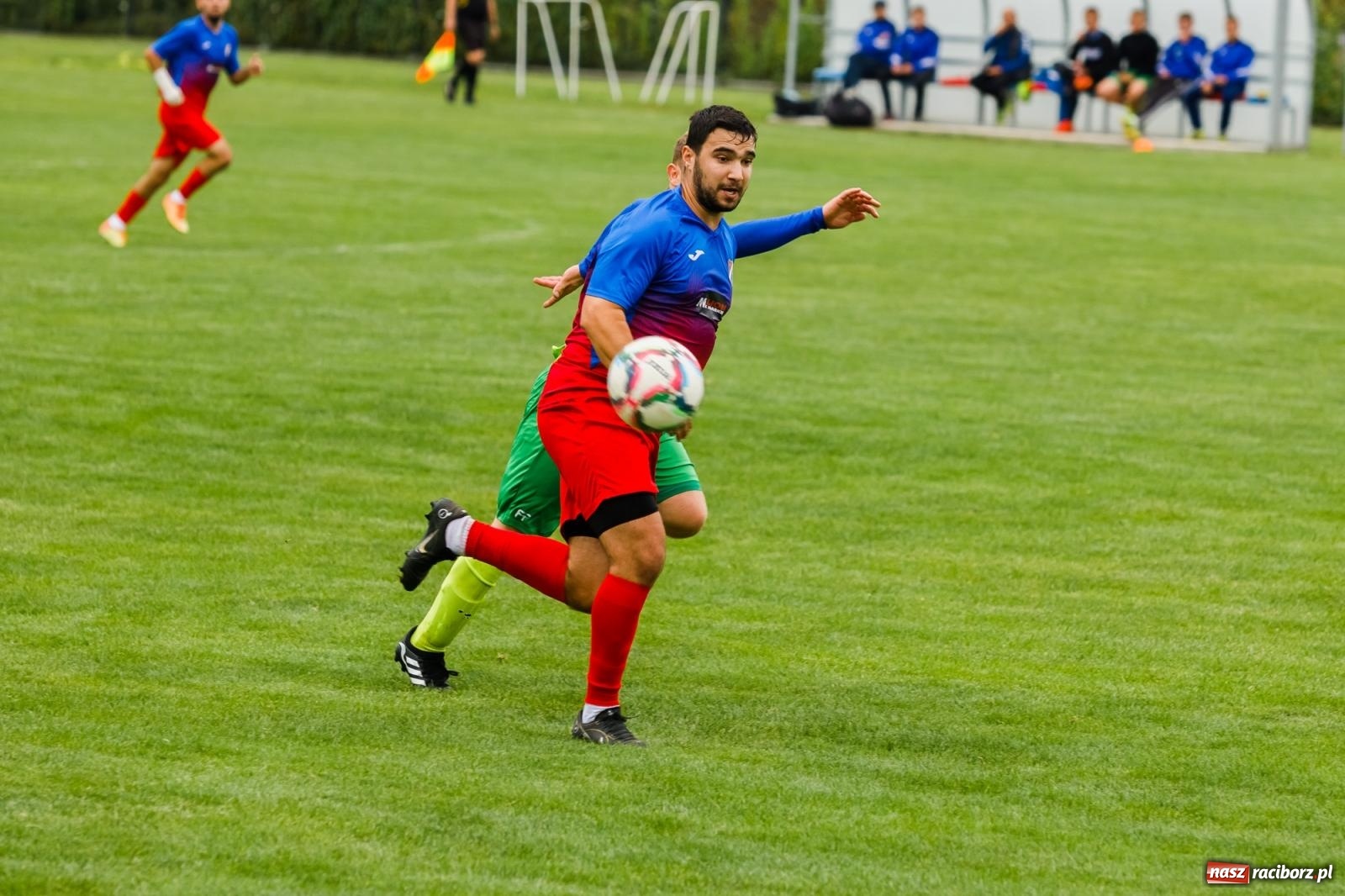Zdjęcie w galerii na portalu naszraciborz.pl: Kolejarz z Chałupek rozjechał Studzienną [FOTO] wiadomości z regionu