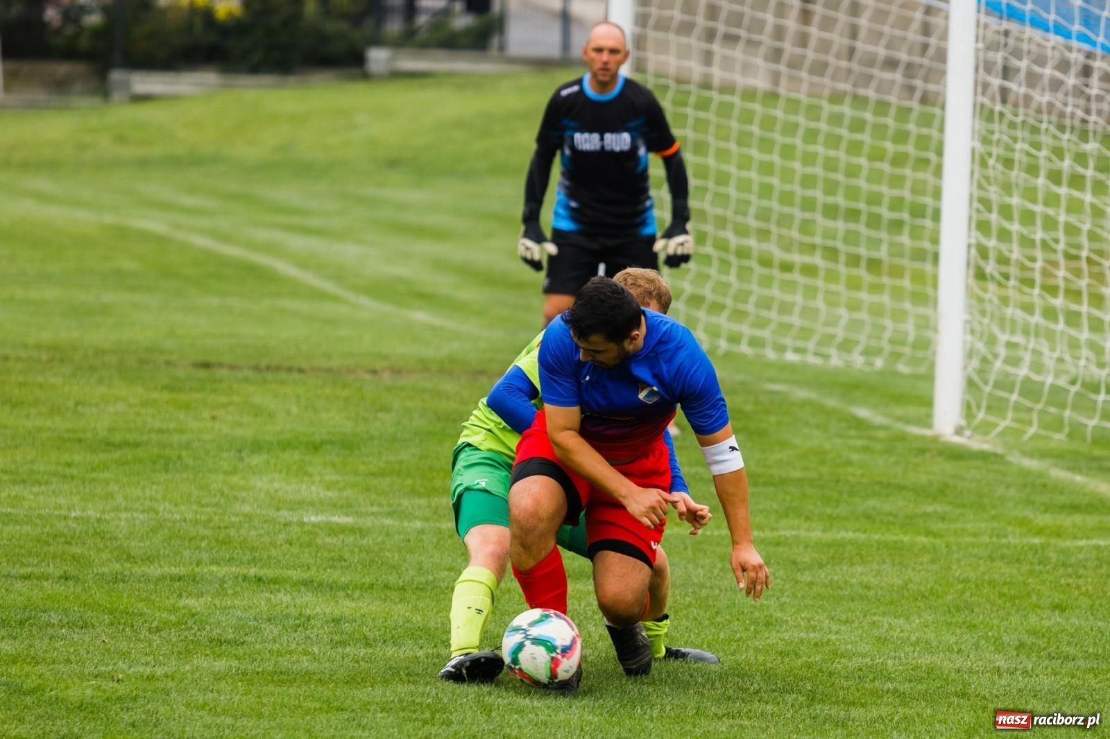 Zdjęcie w galerii na portalu naszraciborz.pl: Kolejarz z Chałupek rozjechał Studzienną [FOTO] wiadomości z regionu