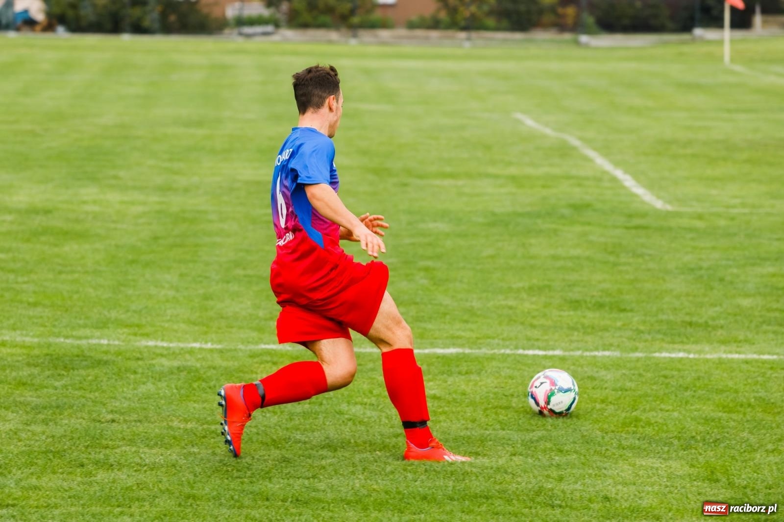 Zdjęcie w galerii na portalu naszraciborz.pl: Kolejarz z Chałupek rozjechał Studzienną [FOTO] wiadomości z regionu