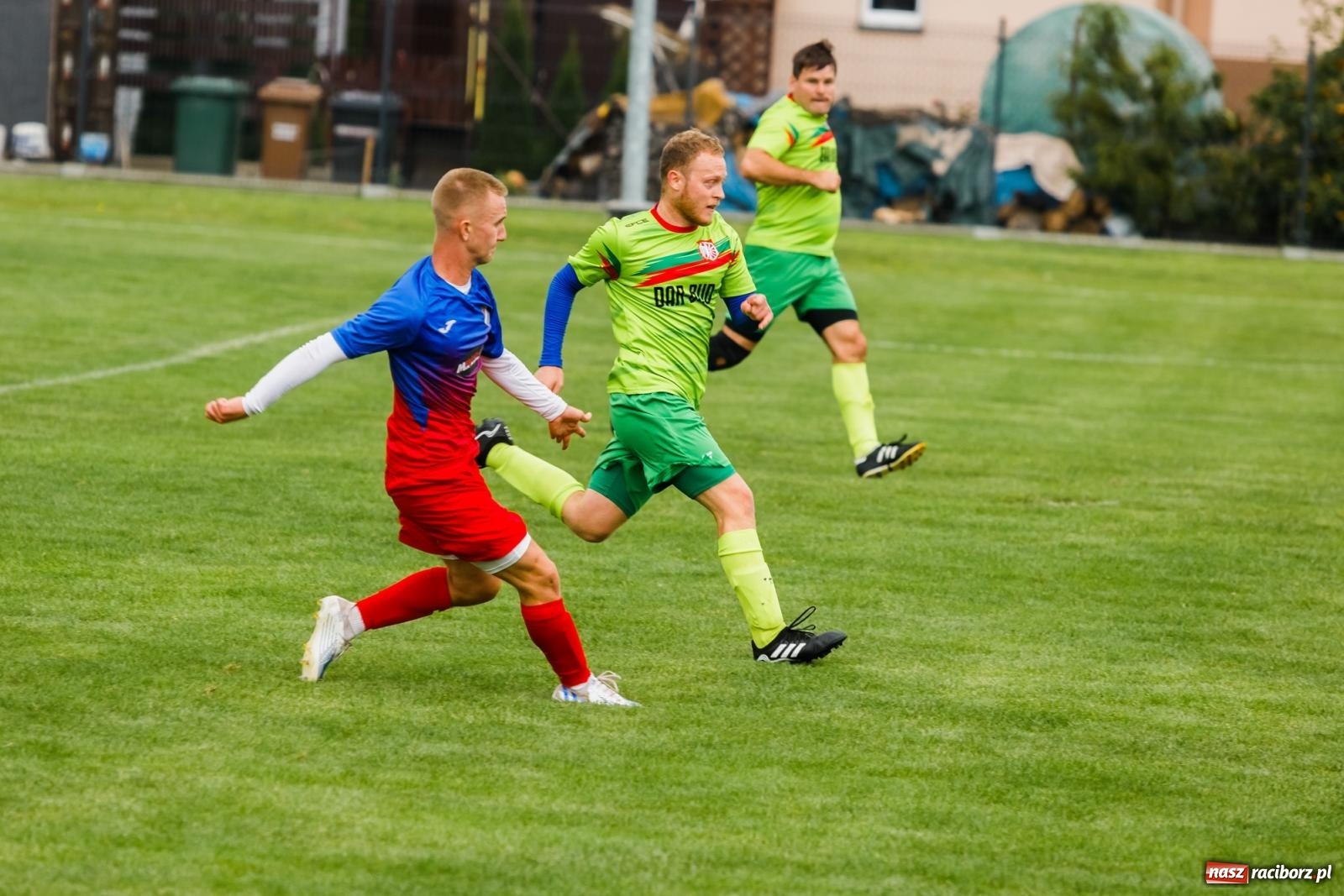 Zdjęcie w galerii na portalu naszraciborz.pl: Kolejarz z Chałupek rozjechał Studzienną [FOTO] wiadomości z regionu