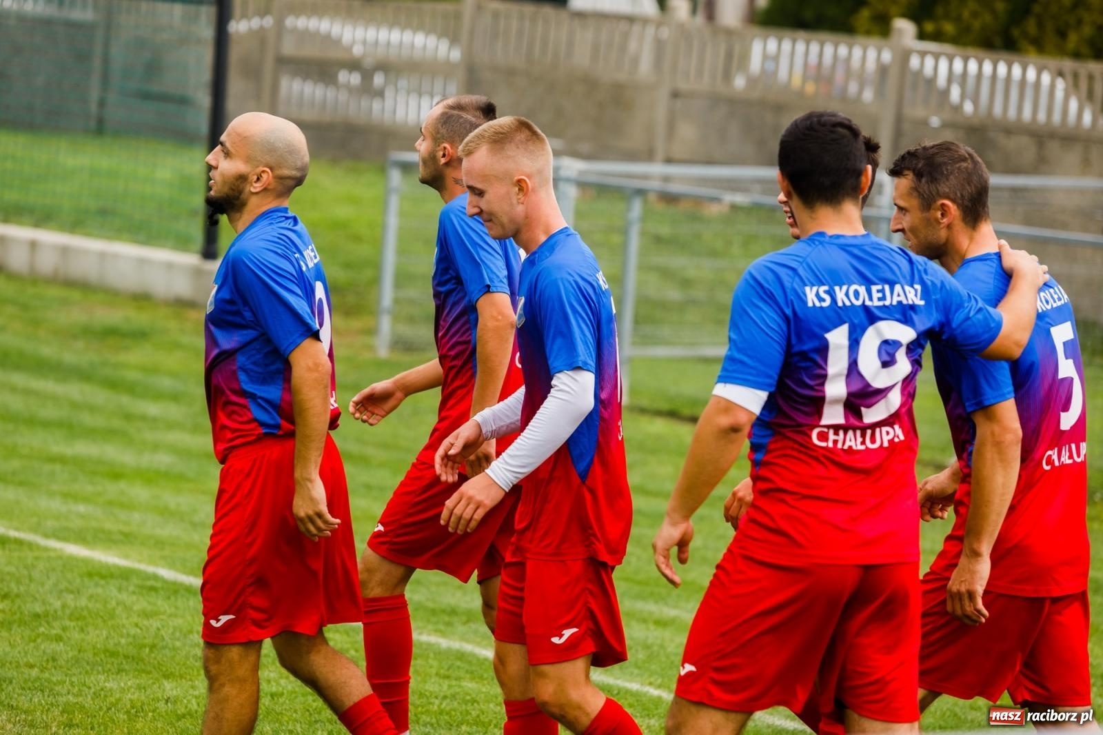 Zdjęcie w galerii na portalu naszraciborz.pl: Kolejarz z Chałupek rozjechał Studzienną [FOTO] wiadomości z regionu