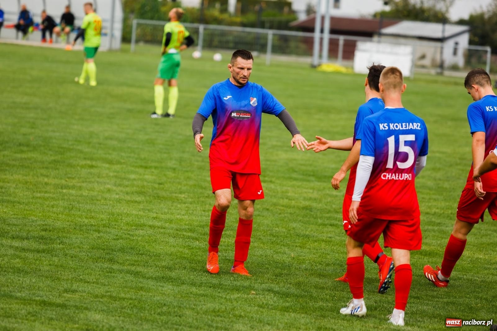 Zdjęcie w galerii na portalu naszraciborz.pl: Kolejarz z Chałupek rozjechał Studzienną [FOTO] wiadomości z regionu
