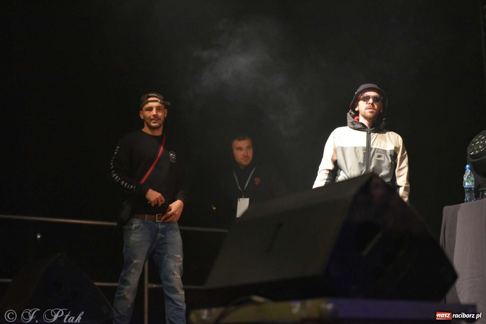 Zdjęcie w galerii na portalu naszraciborz.pl: Rapowy balet na plaży w Raciborzu. Gwiazdą Kabe [FOTO i WIDEO] wiadomości z regionu