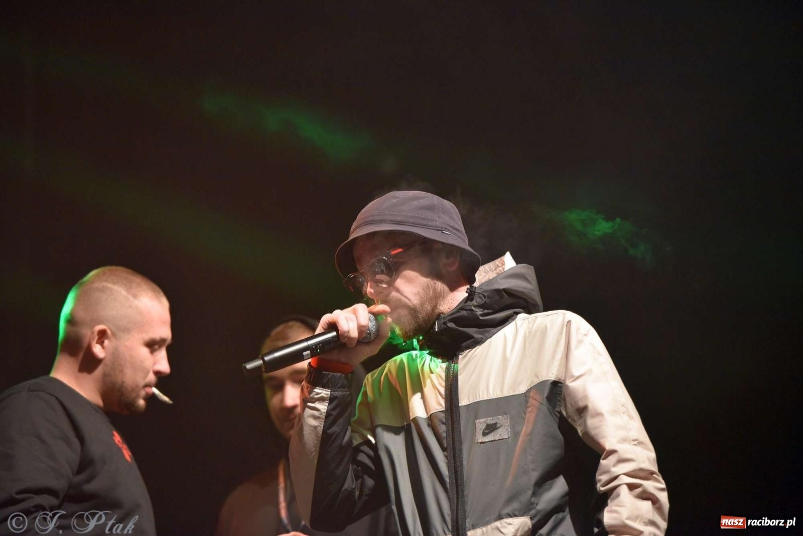 Zdjęcie w galerii na portalu naszraciborz.pl: Rapowy balet na plaży w Raciborzu. Gwiazdą Kabe [FOTO i WIDEO] wiadomości z regionu