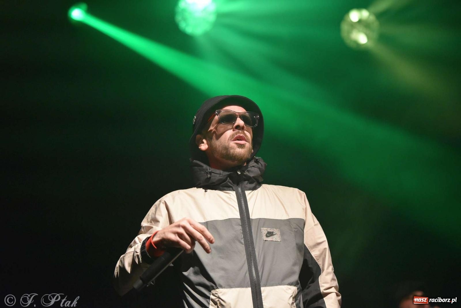 Zdjęcie w galerii na portalu naszraciborz.pl: Rapowy balet na plaży w Raciborzu. Gwiazdą Kabe [FOTO i WIDEO] wiadomości z regionu