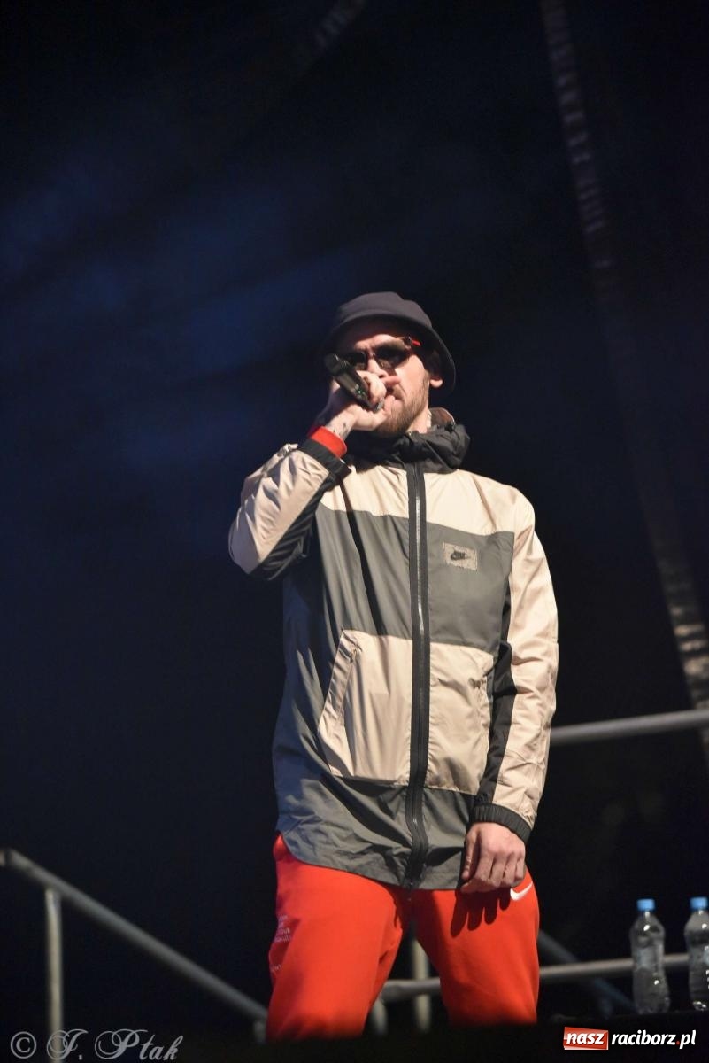 Zdjęcie w galerii na portalu naszraciborz.pl: Rapowy balet na plaży w Raciborzu. Gwiazdą Kabe [FOTO i WIDEO] wiadomości z regionu