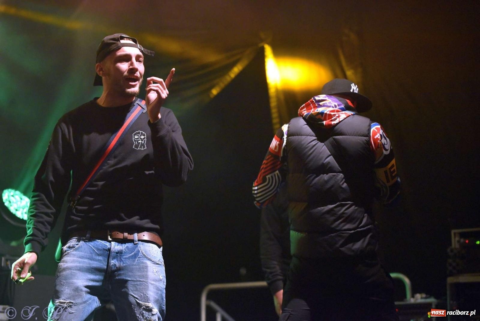 Zdjęcie w galerii na portalu naszraciborz.pl: Rapowy balet na plaży w Raciborzu. Gwiazdą Kabe [FOTO i WIDEO] wiadomości z regionu