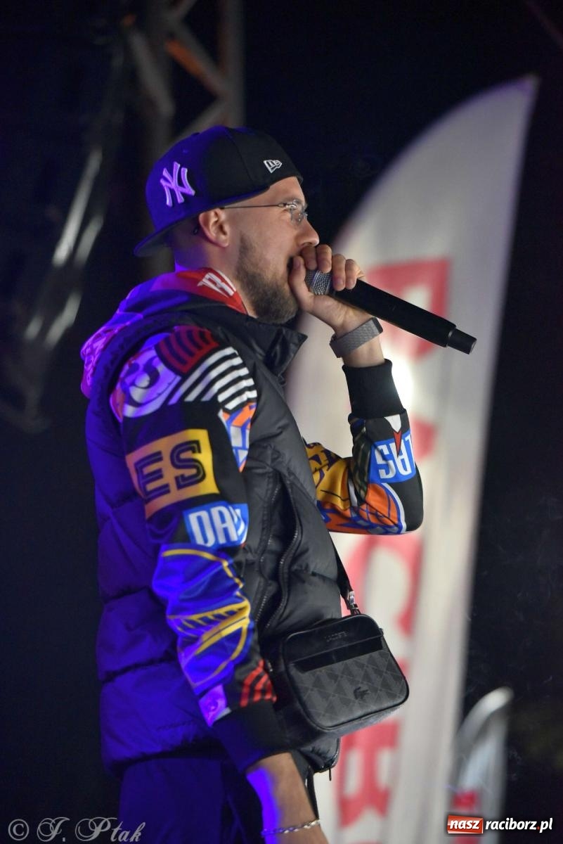 Zdjęcie w galerii na portalu naszraciborz.pl: Rapowy balet na plaży w Raciborzu. Gwiazdą Kabe [FOTO i WIDEO] wiadomości z regionu