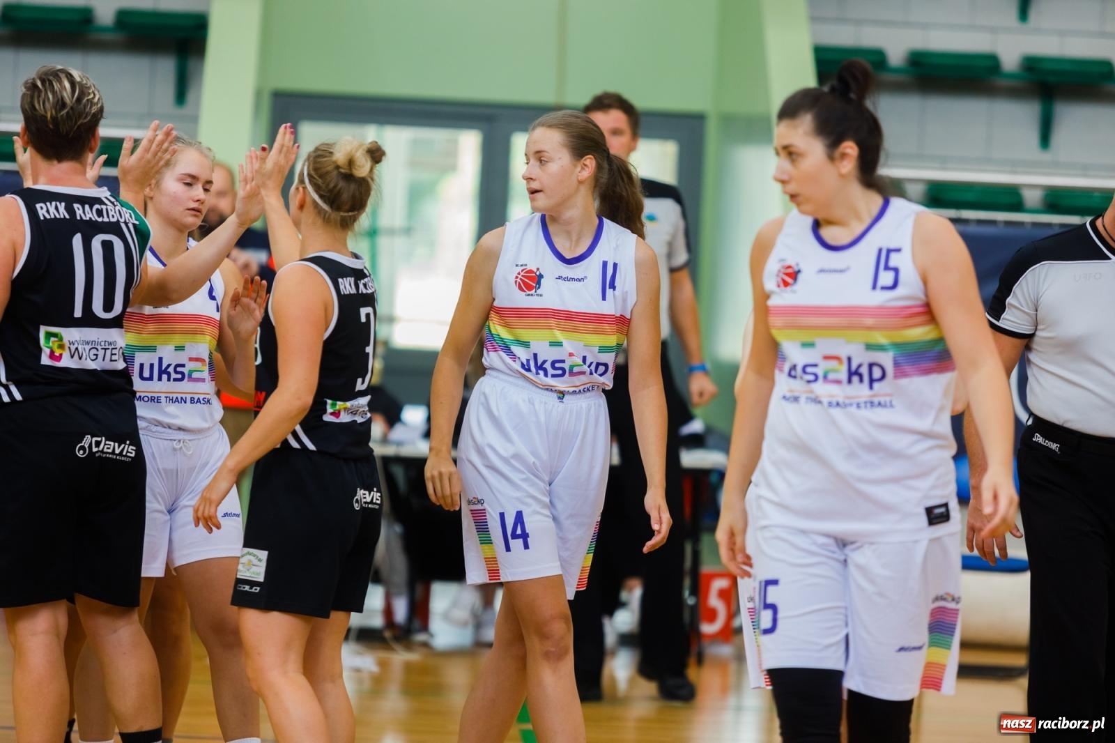 Zdjęcie w galerii na portalu naszraciborz.pl: Koszykarki RKK w walce o Puchar Rektora PWSZ [FOTO i WIDEO] wiadomości z regionu