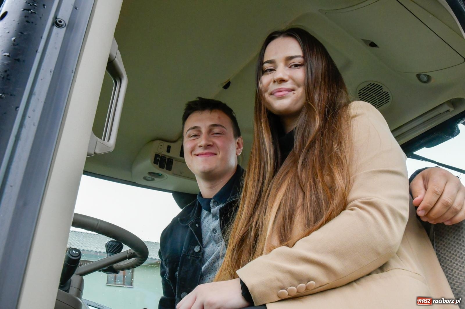 Zdjęcie w galerii na portalu naszraciborz.pl: Dożynki 2022. W Pawłowie korowód wyruszył z rancza [FOTO i WIDEO] wiadomości z regionu