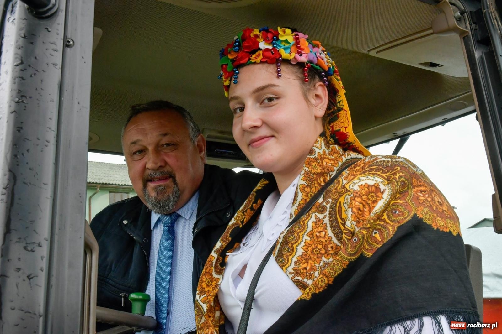 Zdjęcie w galerii na portalu naszraciborz.pl: Dożynki 2022. W Pawłowie korowód wyruszył z rancza [FOTO i WIDEO] wiadomości z regionu