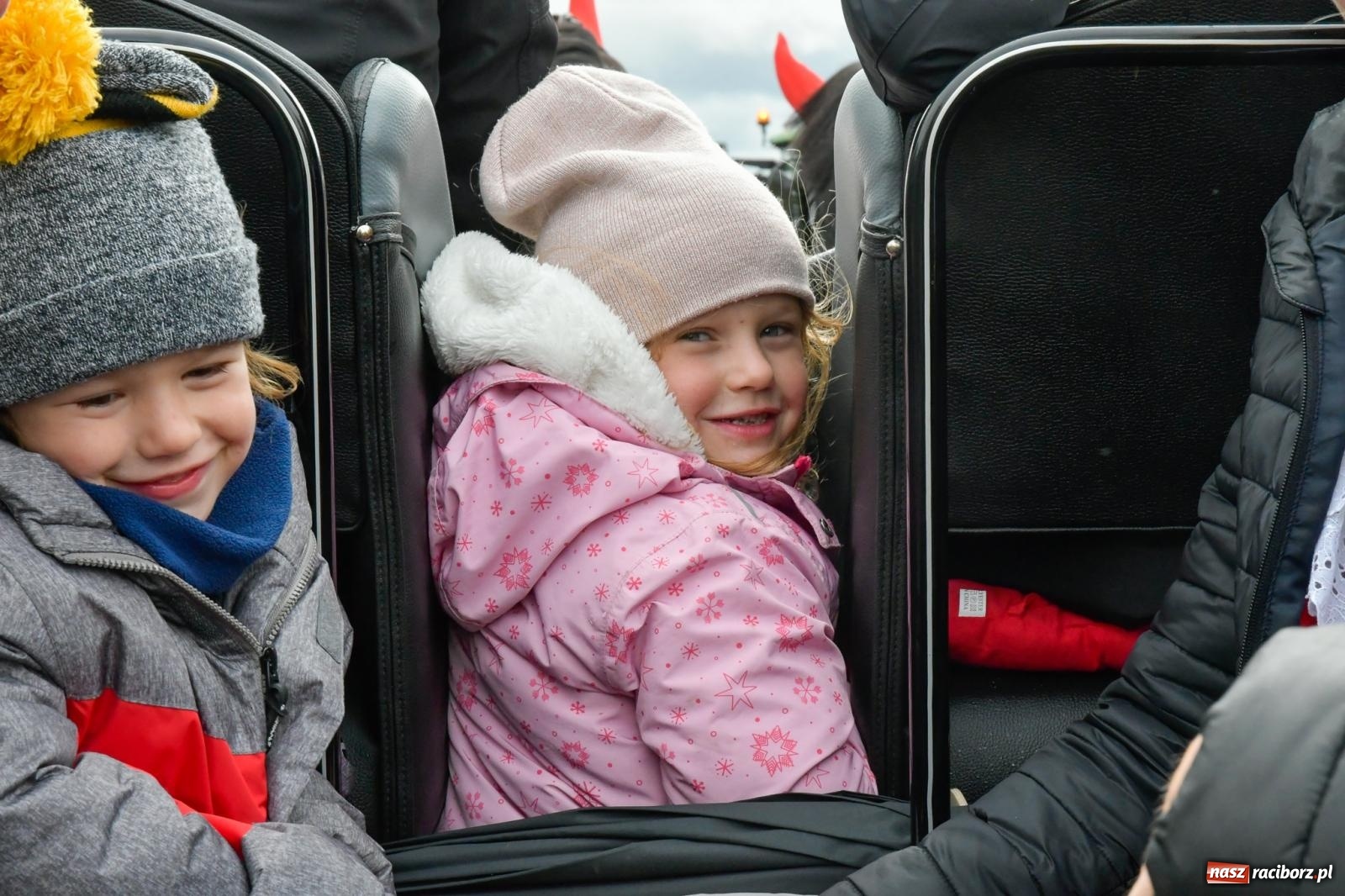 Zdjęcie w galerii na portalu naszraciborz.pl: Dożynki 2022. W Pawłowie korowód wyruszył z rancza [FOTO i WIDEO] wiadomości z regionu