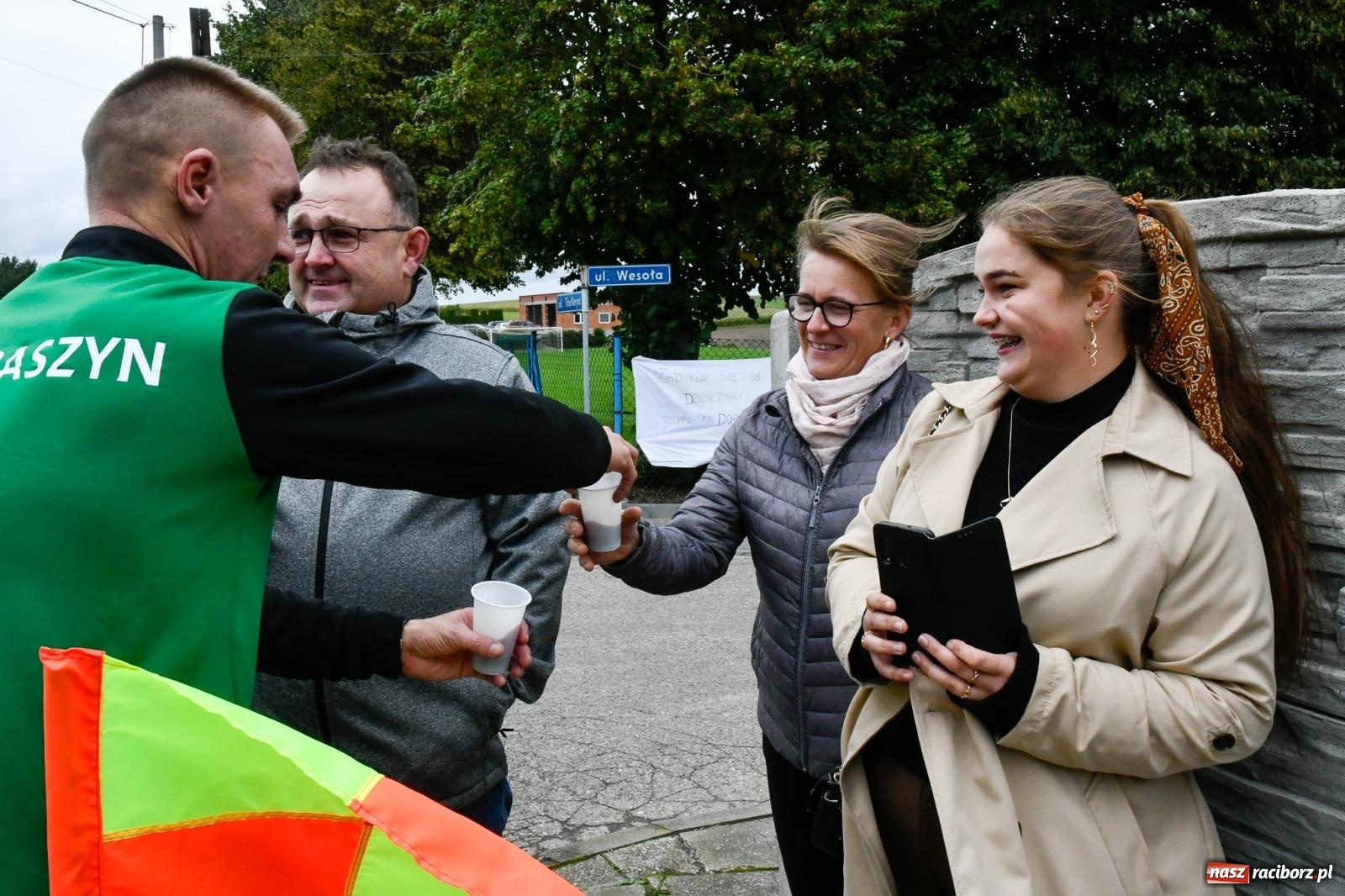 Zdjęcie w galerii na portalu naszraciborz.pl: Dożynki 2022. W Pietraszynie ton nadawali sportowcy, strażacy i rolnicy [FOTO i WIDEO] wiadomości z regionu