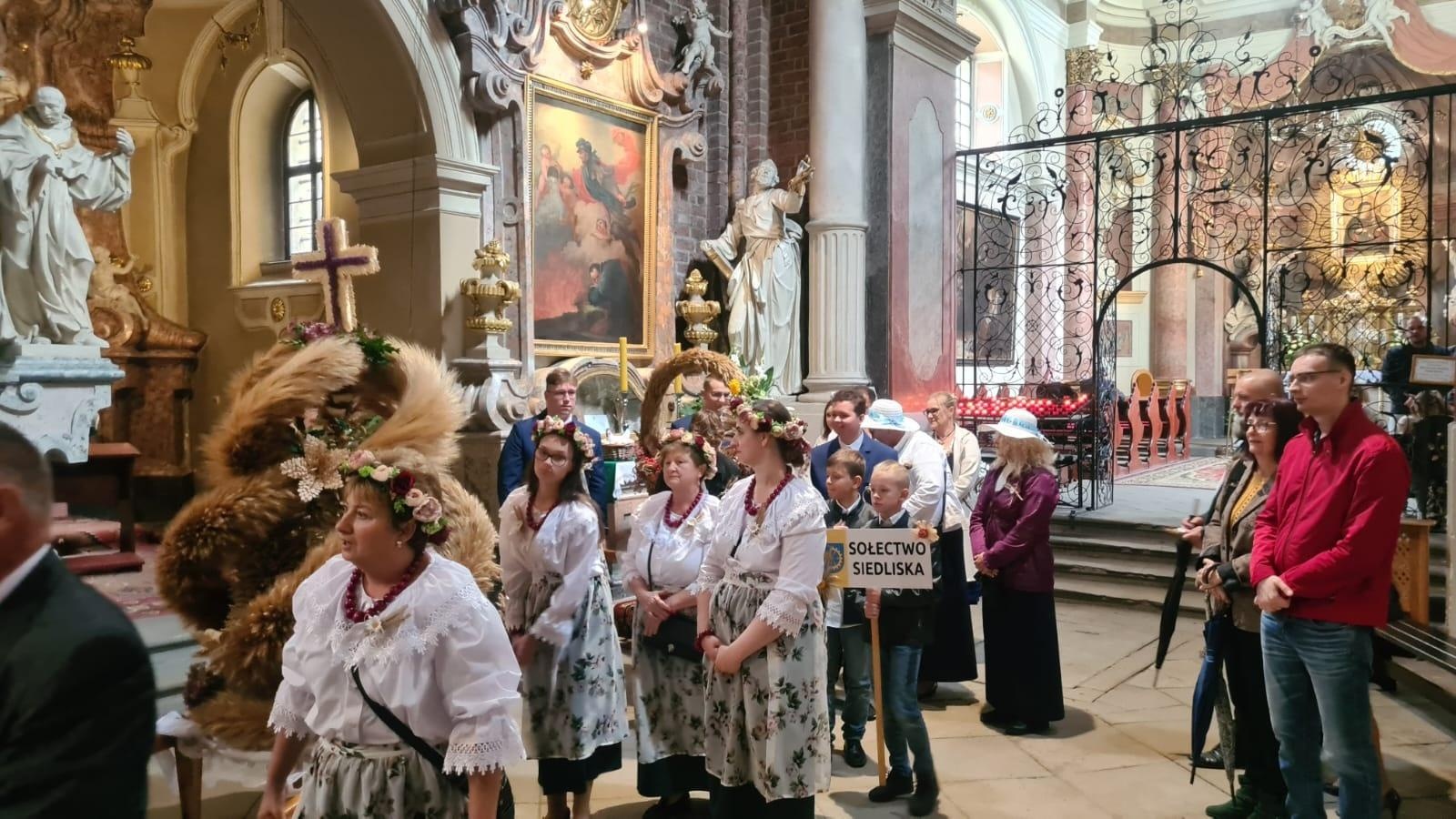 Zdjęcie w galerii na portalu naszraciborz.pl: Dożynki 2022. Diecezja i gmina Kuźnia Raciborska świętują w Rudach [FOTO i WIDEO] wiadomości z regionu