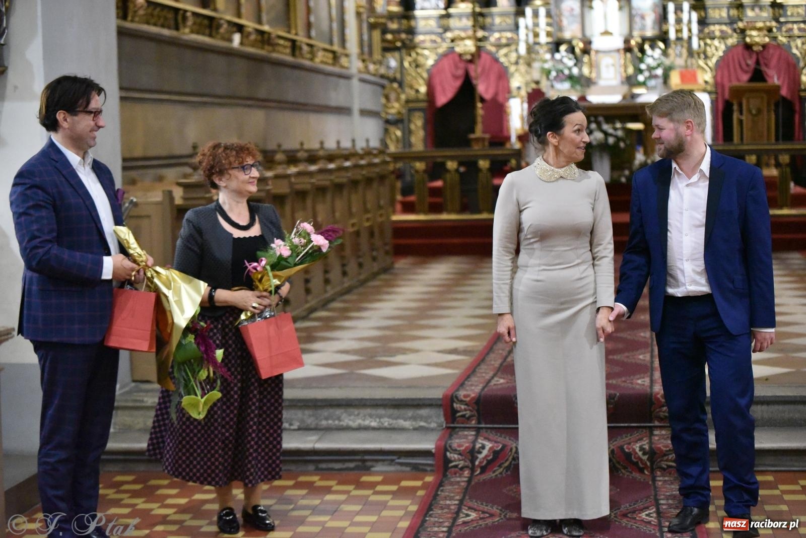 Zdjęcie w galerii na portalu naszraciborz.pl: Życie jesteś chwilą. Ewa Uryga w Raciborzu [FOTO i WIDEO] wiadomości z regionu