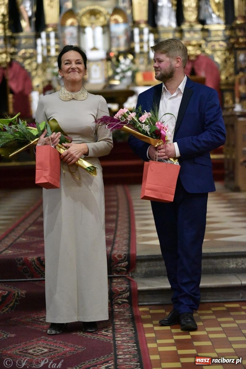 Zdjęcie w galerii na portalu naszraciborz.pl: Życie jesteś chwilą. Ewa Uryga w Raciborzu [FOTO i WIDEO] wiadomości z regionu