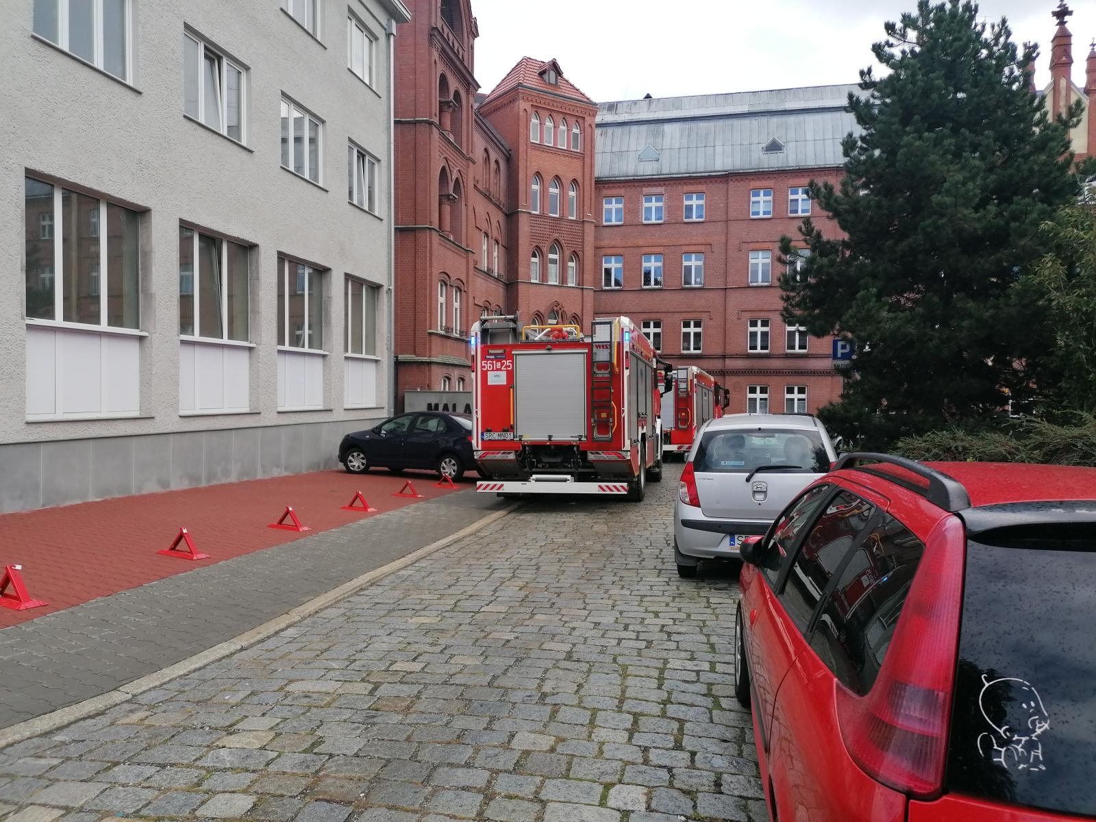 Zdjęcie w galerii na portalu naszraciborz.pl: Raport 998. Alarm pożarowy przy placu Jagiełły wiadomości z regionu