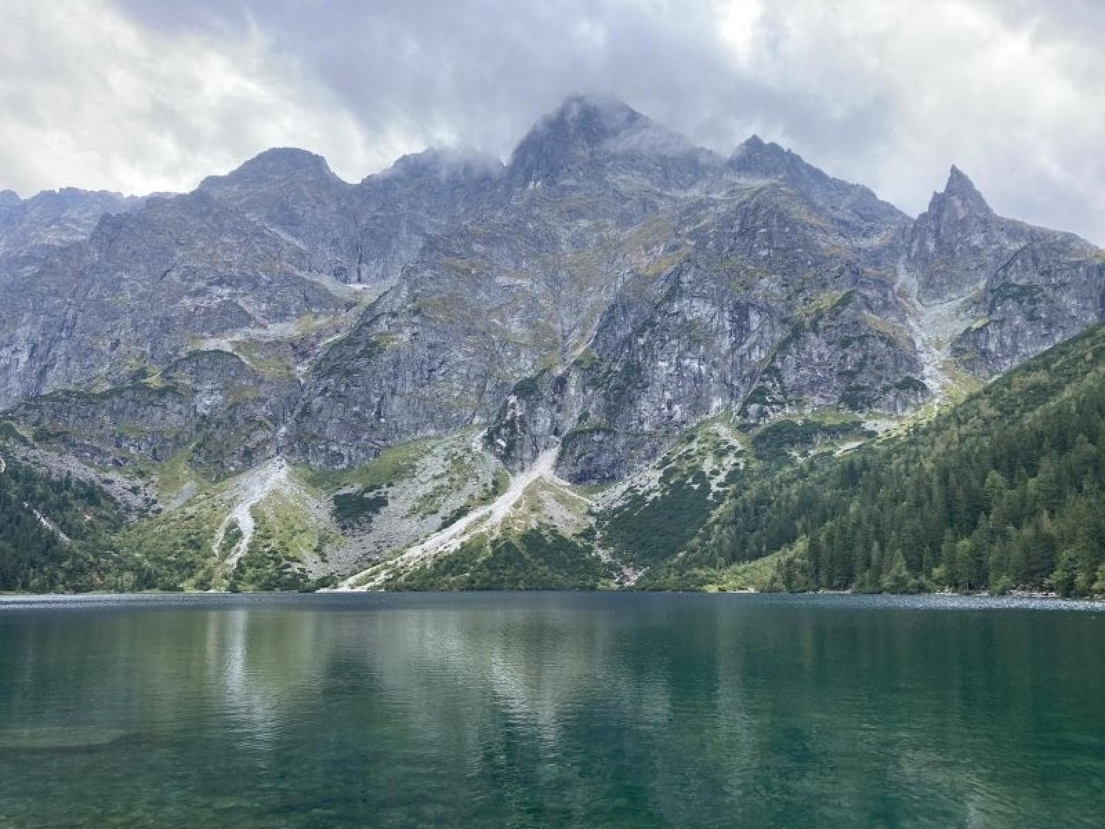 Zdjęcie w galerii na portalu naszraciborz.pl: 100 lat dla raciborzanina odśpiewane nad Morskim Okiem wiadomości z regionu