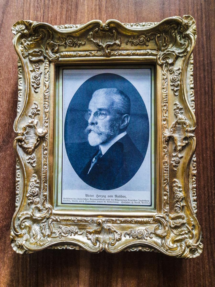 Zdjęcie w galerii na portalu naszraciborz.pl: Podarunek z Niemiec wzbogacił zamkową kolekcję książęcych pamiątek wiadomości z regionu