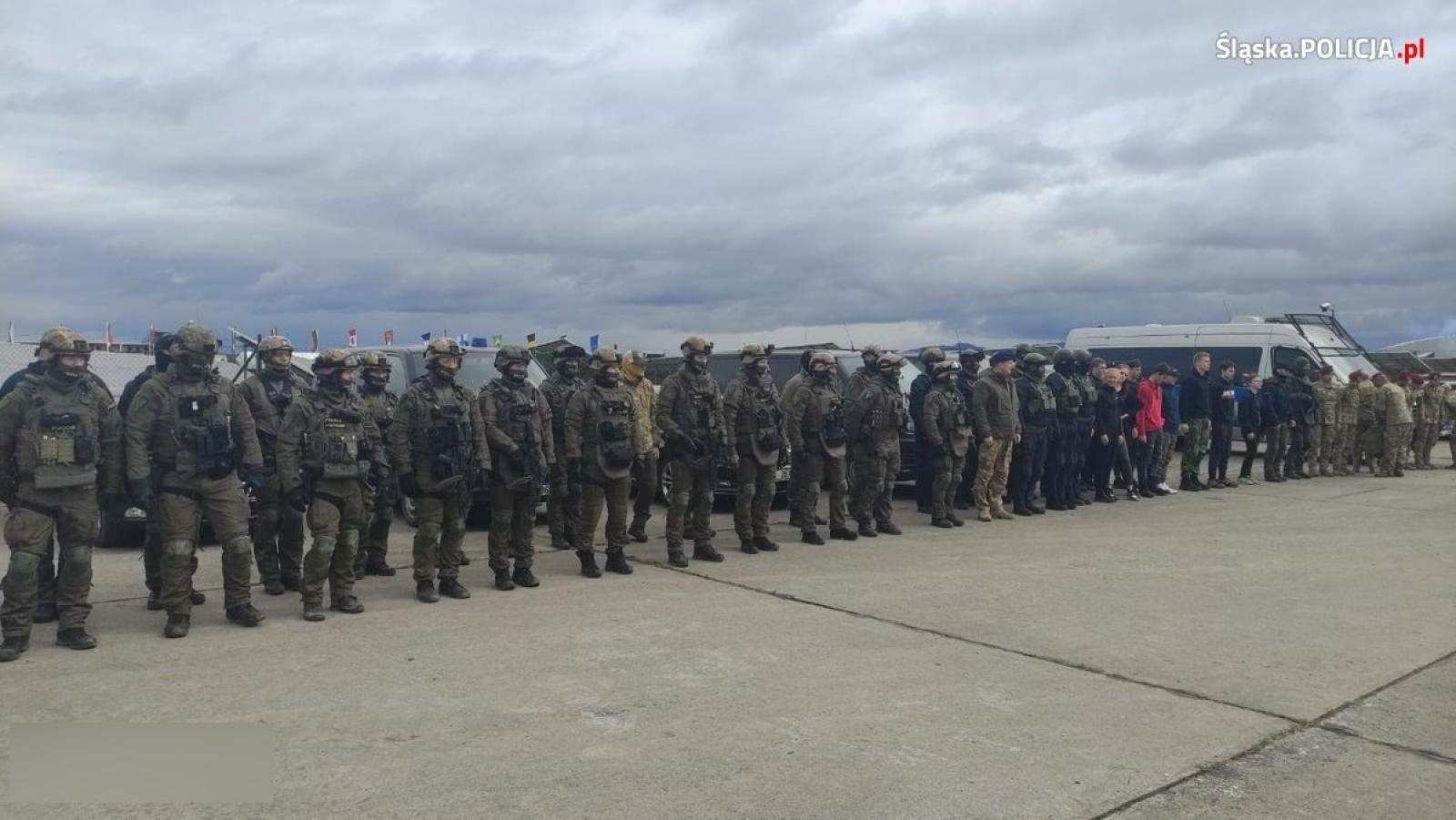 Zdjęcie w galerii na portalu naszraciborz.pl: Śląscy kontrterroryści pokazali się na Dniach NATO w Ostrawie wiadomości z regionu