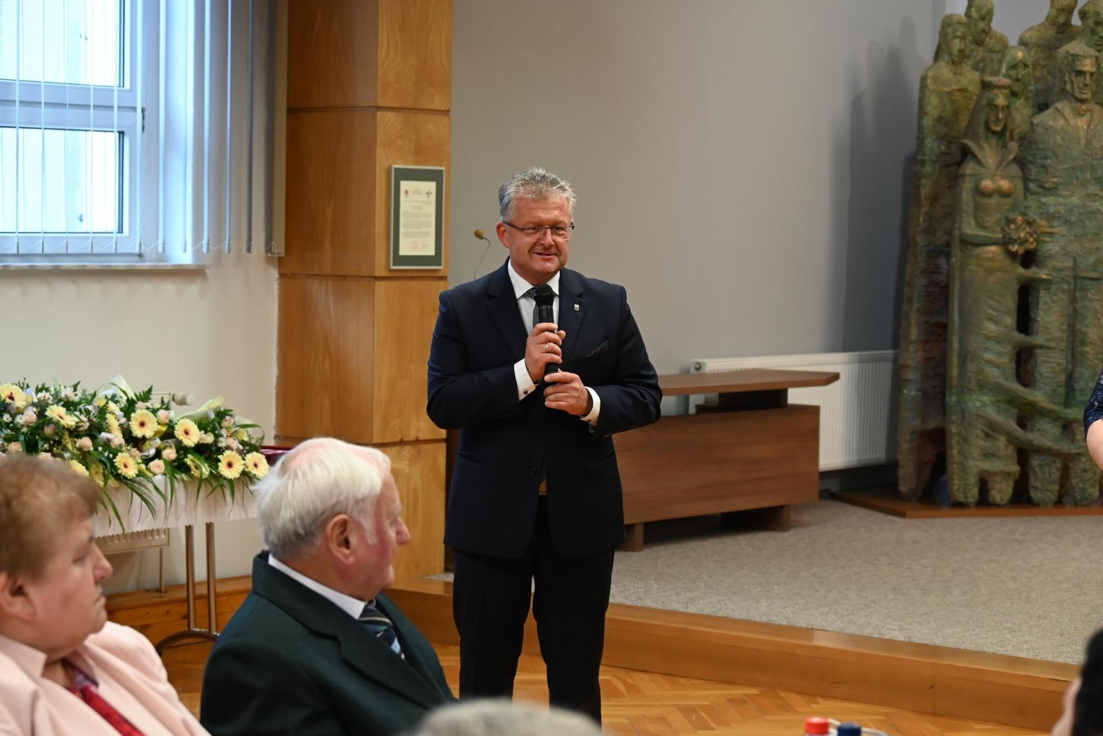 Zdjęcie w galerii na portalu naszraciborz.pl: Złote gody w Krzyżanowicach. Jubilaci z medalami Prezydenta RP [FOTO] wiadomości z regionu