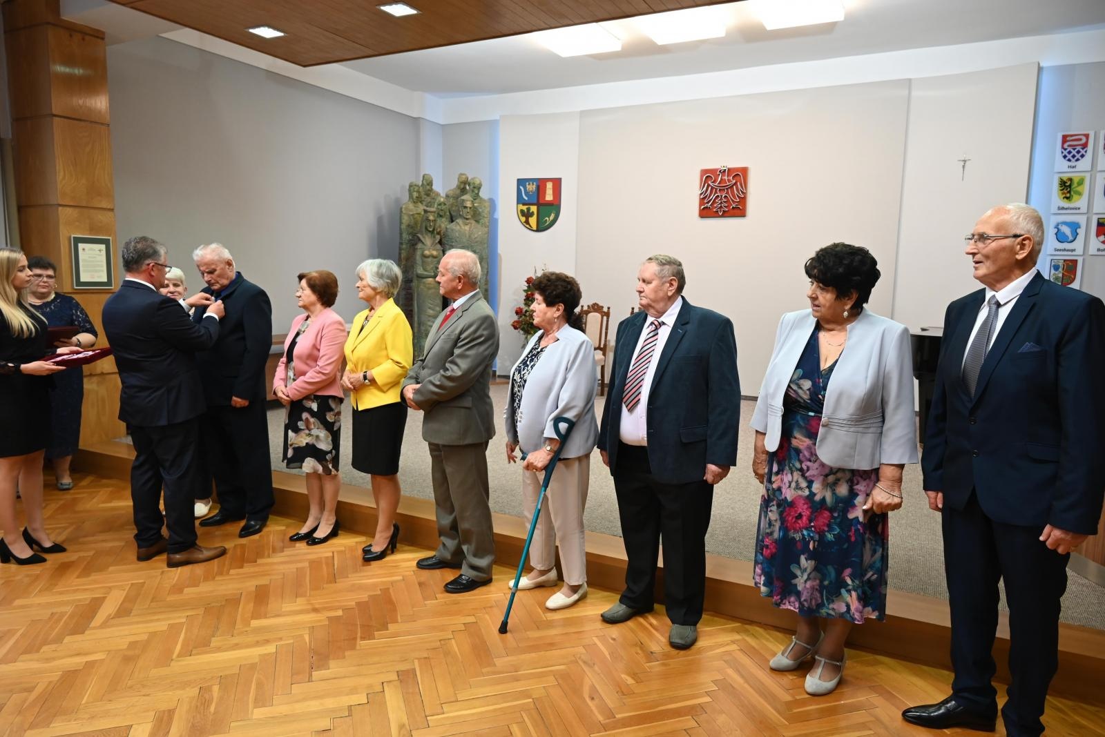 Zdjęcie w galerii na portalu naszraciborz.pl: Złote gody w Krzyżanowicach. Jubilaci z medalami Prezydenta RP [FOTO] wiadomości z regionu