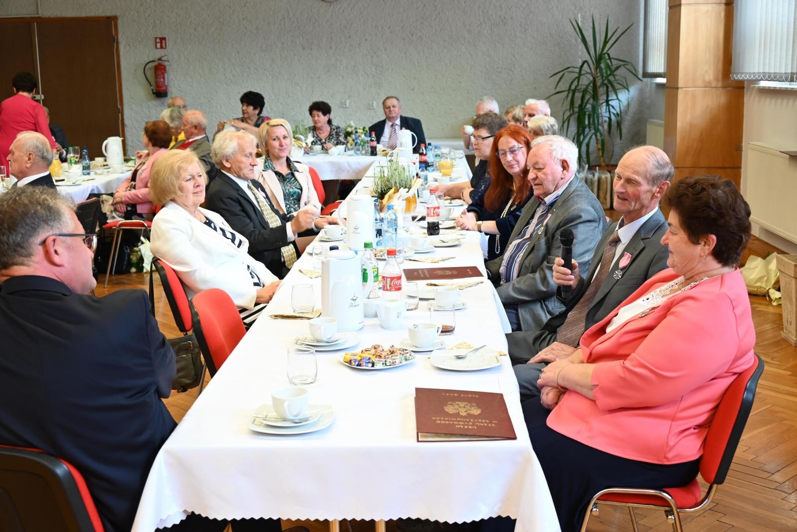 Zdjęcie w galerii na portalu naszraciborz.pl: Złote gody w Krzyżanowicach. Jubilaci z medalami Prezydenta RP [FOTO] wiadomości z regionu