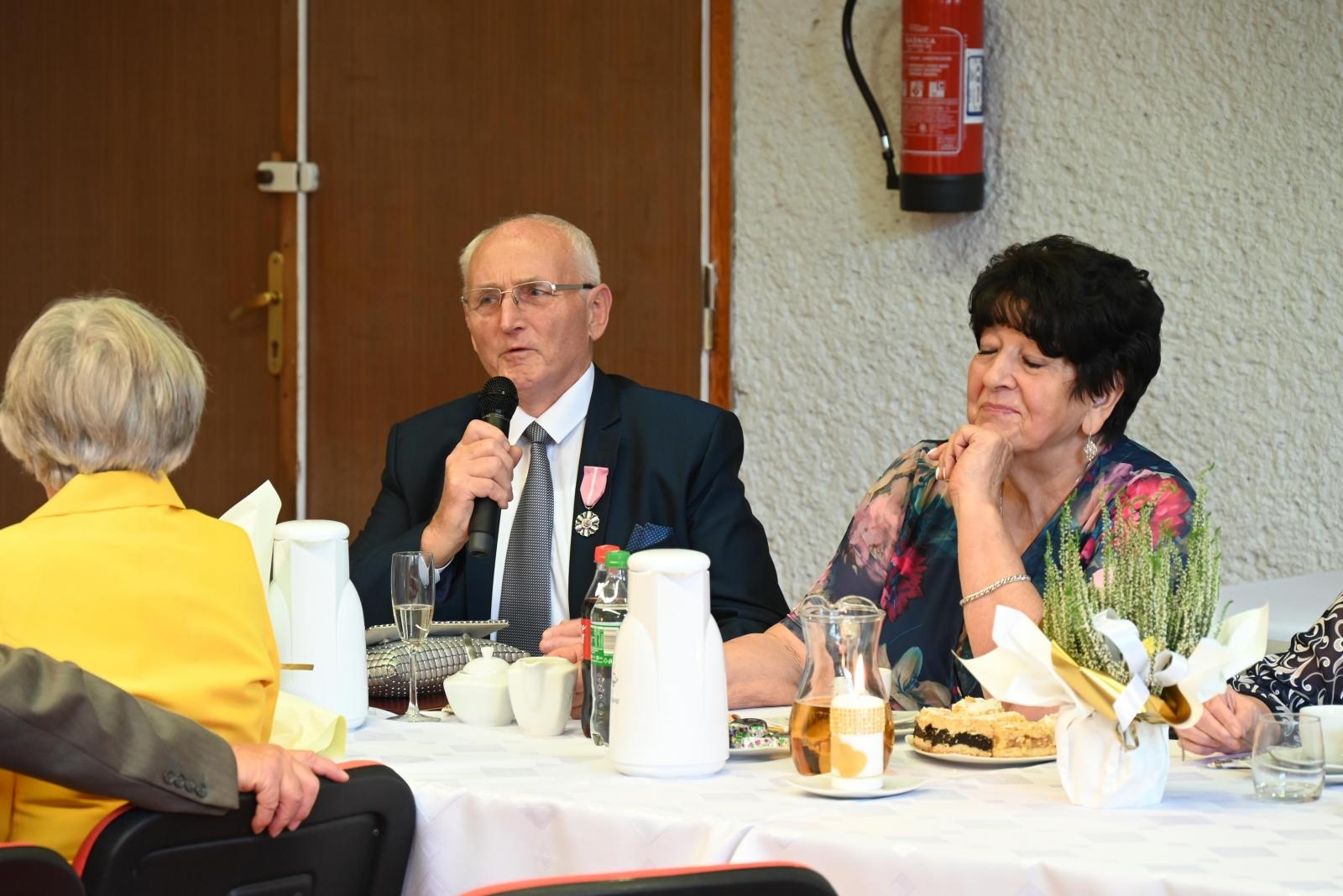 Zdjęcie w galerii na portalu naszraciborz.pl: Złote gody w Krzyżanowicach. Jubilaci z medalami Prezydenta RP [FOTO] wiadomości z regionu
