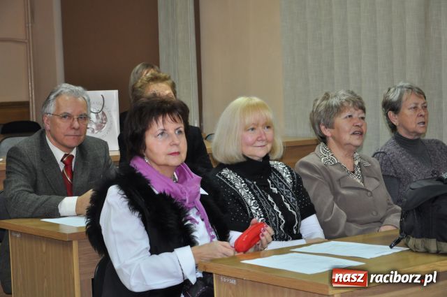 Zdjęcie w galerii na portalu naszraciborz.pl: Harcerska sztafeta pokoleń trwa wiadomości z regionu