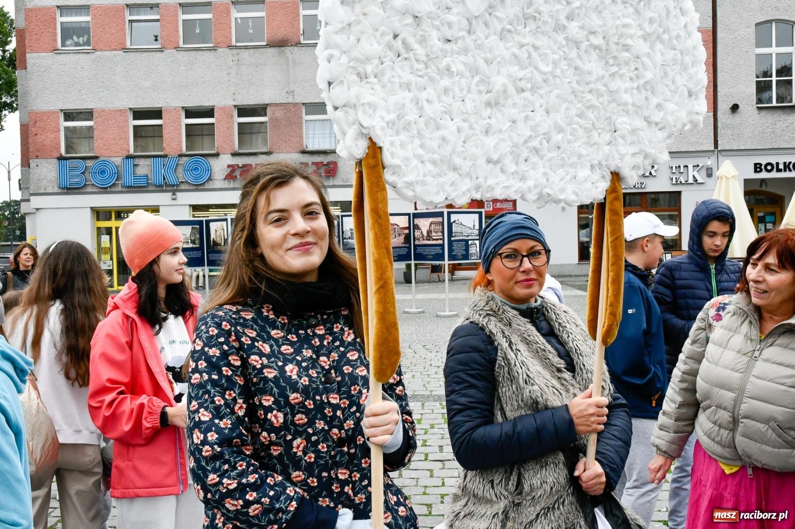 Zdjęcie w galerii na portalu naszraciborz.pl: Przez centrum Raciborza przeszedł KOROWÓD Z OFFCĄ [FOTO i WIDEO] wiadomości z regionu