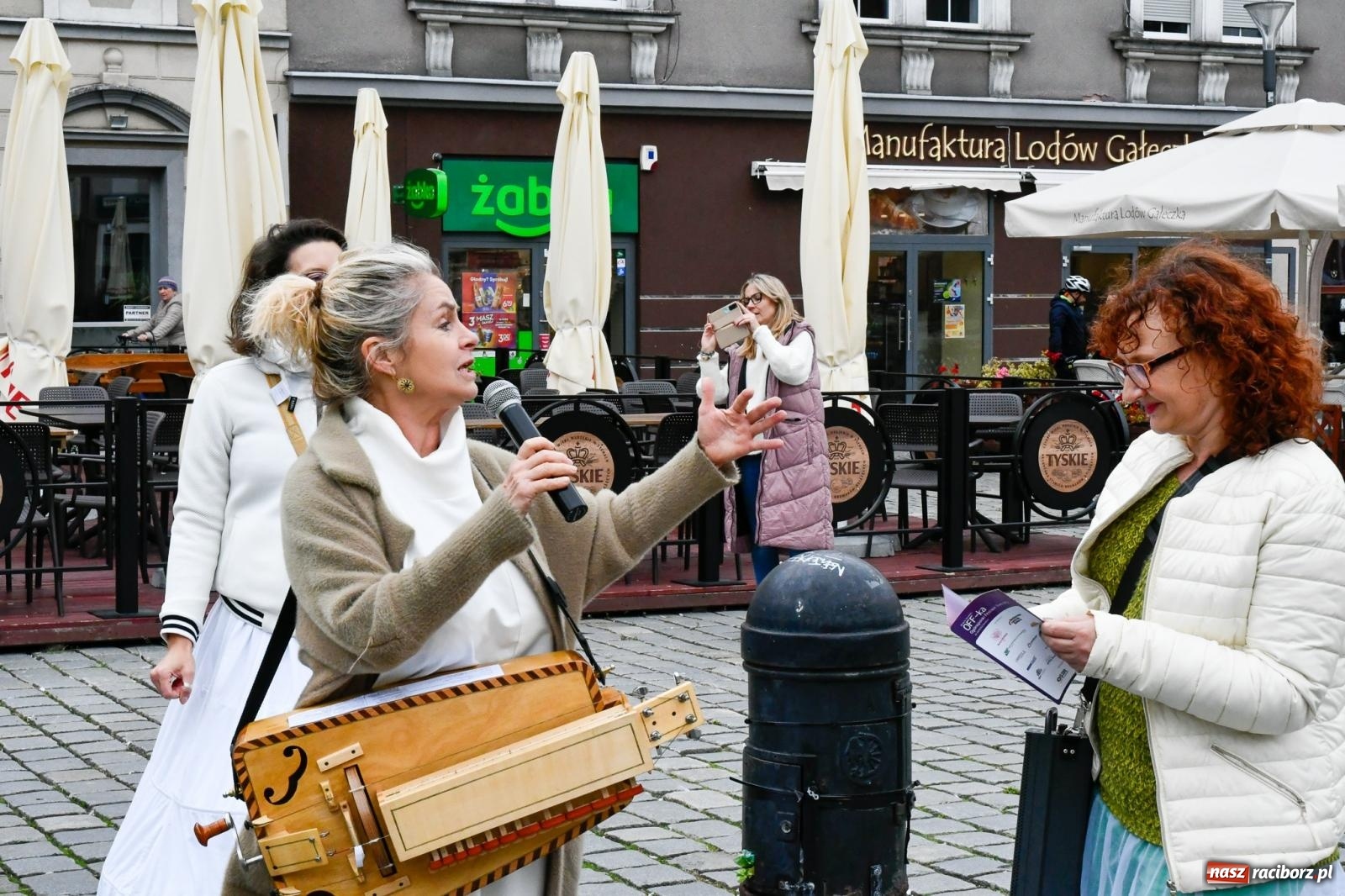 Zdjęcie w galerii na portalu naszraciborz.pl: Przez centrum Raciborza przeszedł KOROWÓD Z OFFCĄ [FOTO i WIDEO] wiadomości z regionu