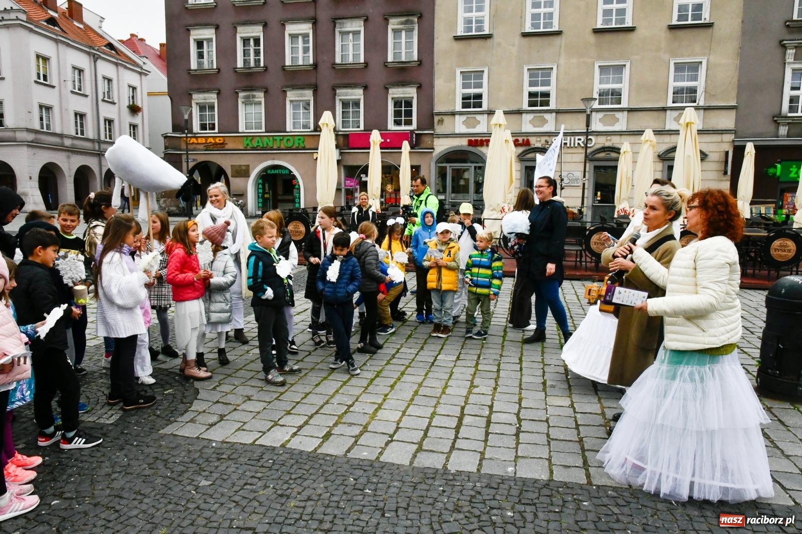 Zdjęcie w galerii na portalu naszraciborz.pl: Przez centrum Raciborza przeszedł KOROWÓD Z OFFCĄ [FOTO i WIDEO] wiadomości z regionu