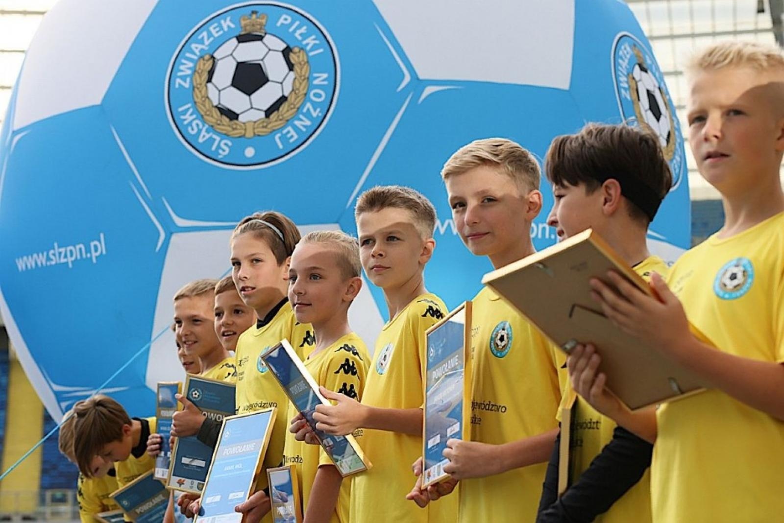 Zdjęcie w galerii na portalu naszraciborz.pl: Kolejny rocznik młodych piłkarzy powołany do Śląskiej Akademii Piłkarskiej wiadomości z regionu