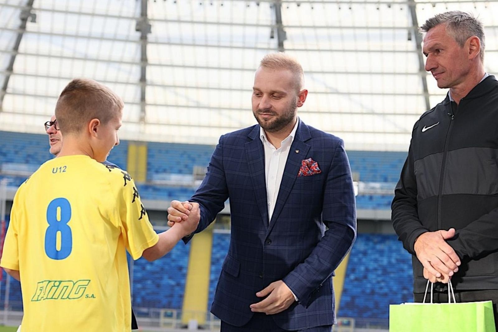 Zdjęcie w galerii na portalu naszraciborz.pl: Kolejny rocznik młodych piłkarzy powołany do Śląskiej Akademii Piłkarskiej wiadomości z regionu