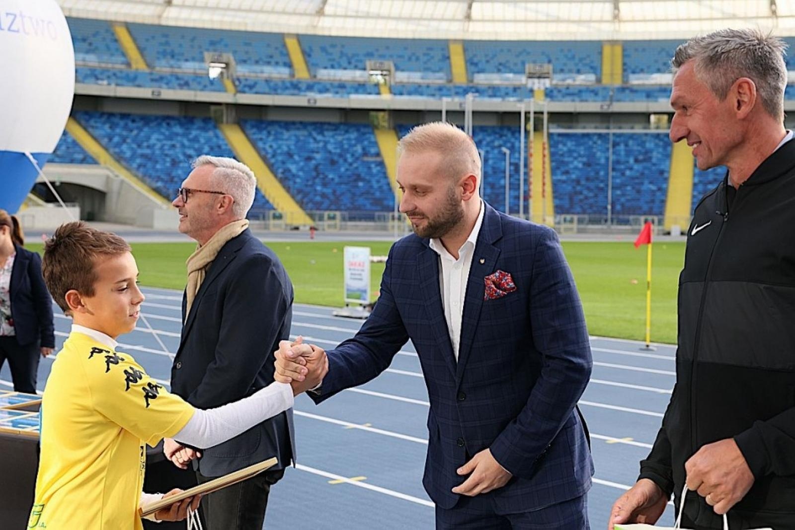 Zdjęcie w galerii na portalu naszraciborz.pl: Kolejny rocznik młodych piłkarzy powołany do Śląskiej Akademii Piłkarskiej wiadomości z regionu