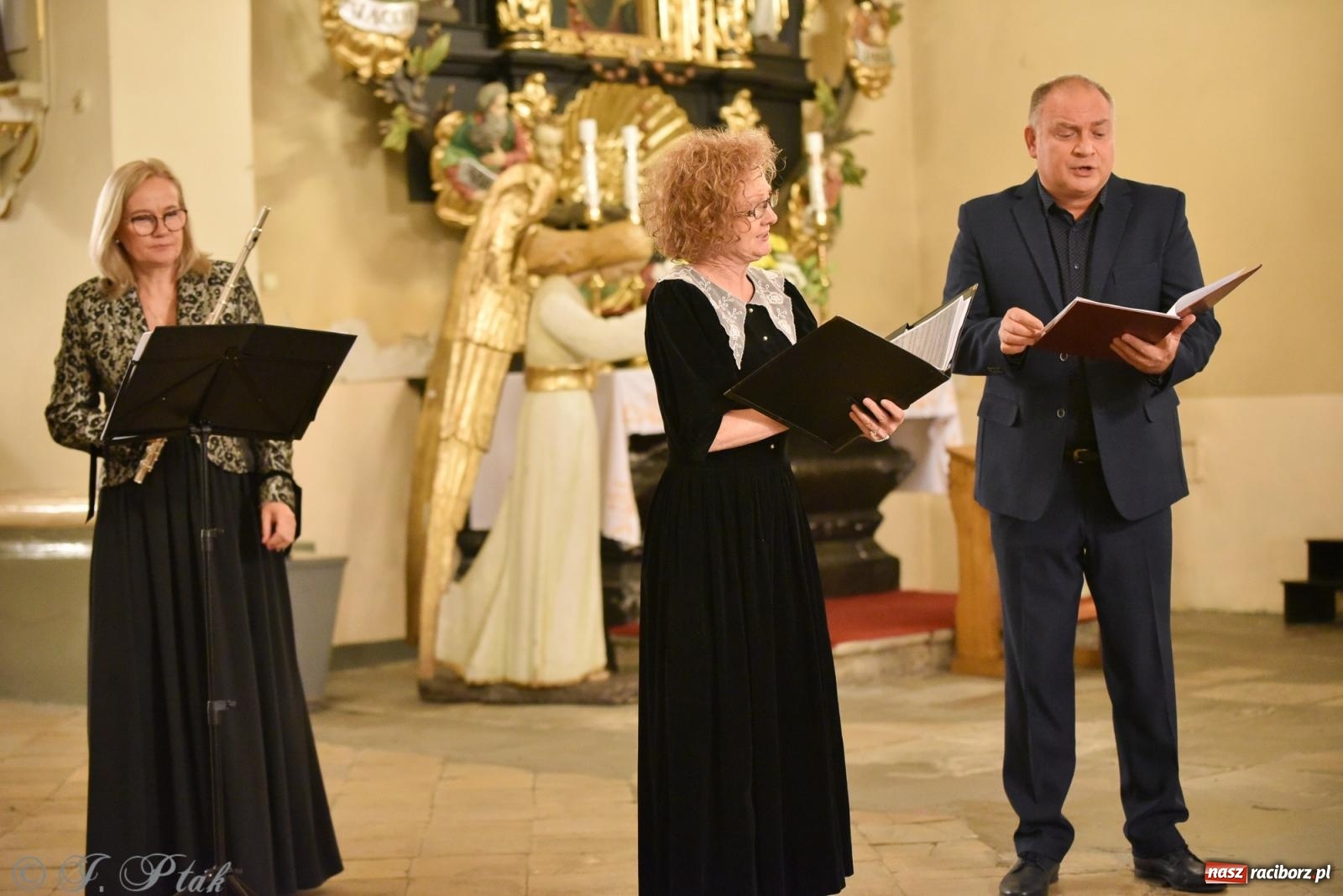 Zdjęcie w galerii na portalu naszraciborz.pl: Podominikańska świątynia w Raciborzu wypełniła się wyjątkową muzyką wiadomości z regionu