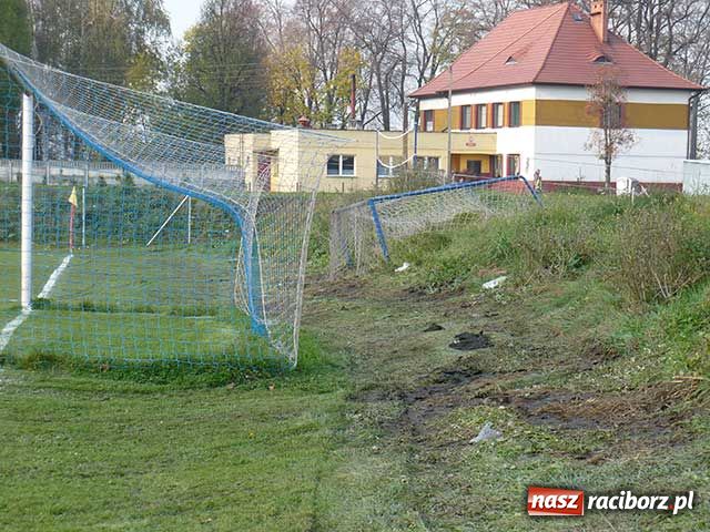 Zdjęcie w galerii na portalu naszraciborz.pl: Co z tymi boiskami? wiadomości z regionu