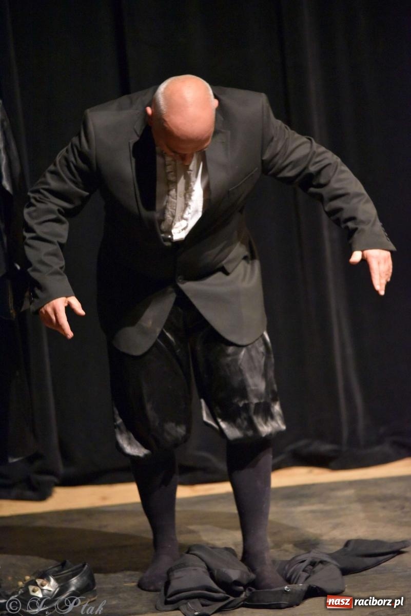 Zdjęcie w galerii na portalu naszraciborz.pl: GOULD, Bach i nadmarioneta na scenie RCK wiadomości z regionu