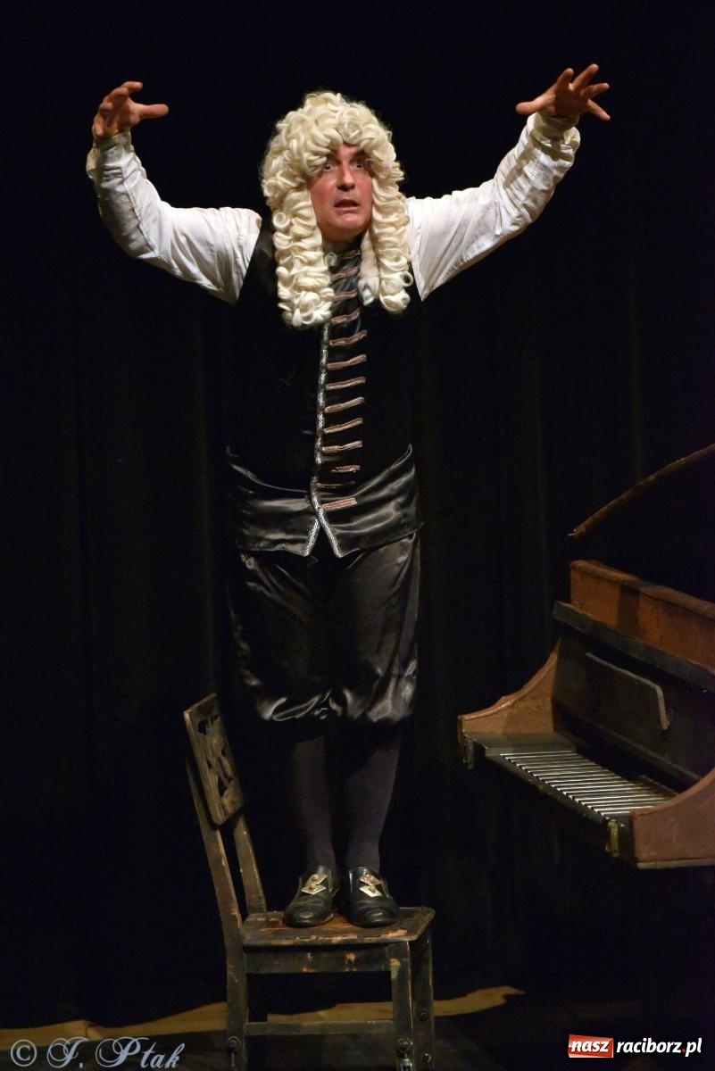 Zdjęcie w galerii na portalu naszraciborz.pl: GOULD, Bach i nadmarioneta na scenie RCK wiadomości z regionu