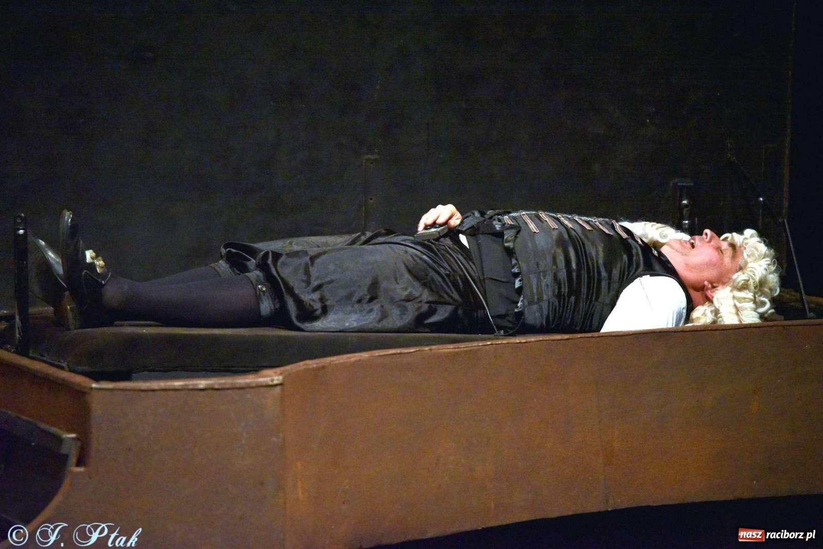 Zdjęcie w galerii na portalu naszraciborz.pl: GOULD, Bach i nadmarioneta na scenie RCK wiadomości z regionu