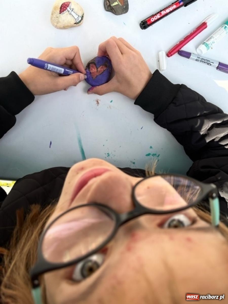 Zdjęcie w galerii na portalu naszraciborz.pl: Bezpieczne grzybobranie na zamku wiadomości z regionu