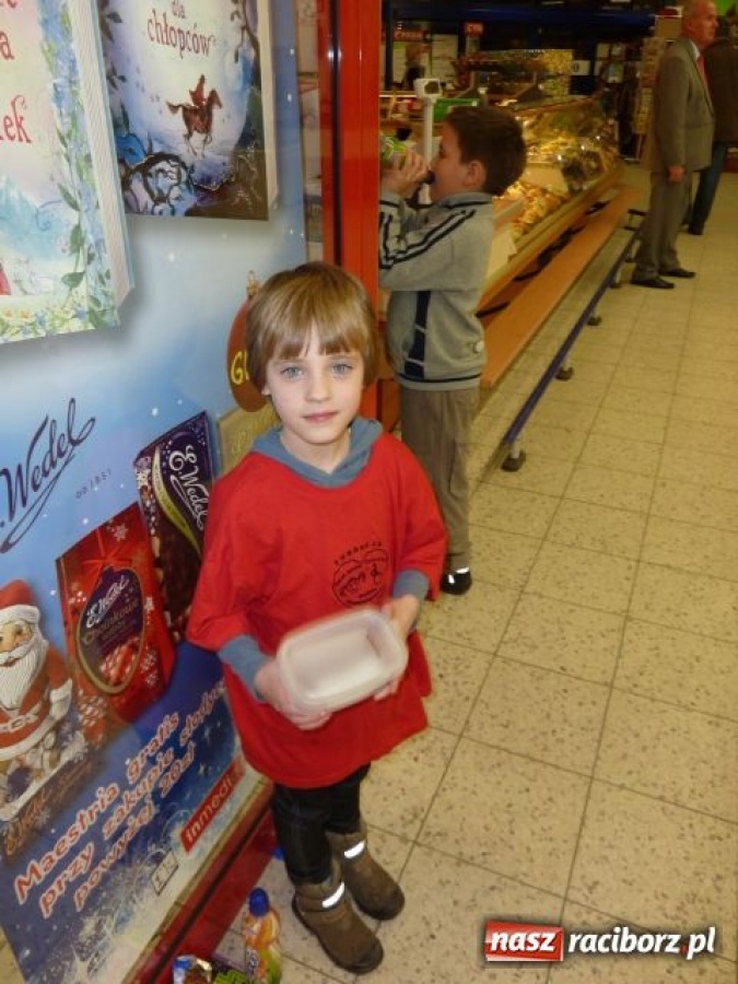 Zdjęcie w galerii na portalu naszraciborz.pl: Dzieci pomagają dzieciom  wiadomości z regionu