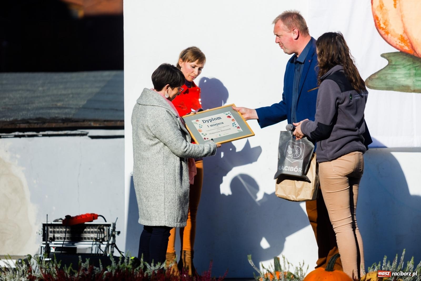 Zdjęcie w galerii na portalu naszraciborz.pl: Zielono Mi. Wręczono nagrody laureatom konkursu wiadomości z regionu