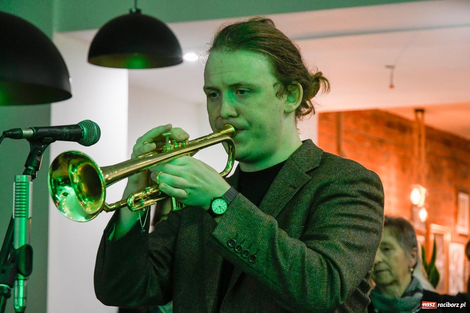 Zdjęcie w galerii na portalu naszraciborz.pl: Potańcówka Bałkańska w dawnej Tęczowej [FOTO i WIDEO] wiadomości z regionu